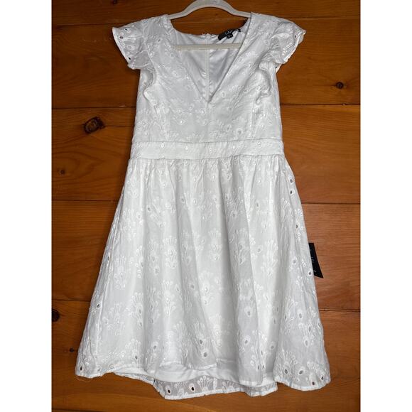 Lulus Flirtatious in Florence White Ruffled Eyelet Cotton Mini Dress Weekend M - Picture 9 of 10